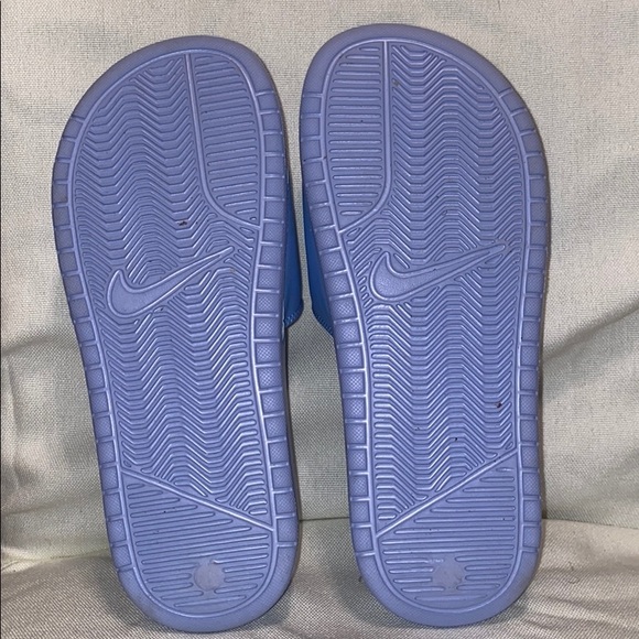 nike slides - Picture 2 of 2